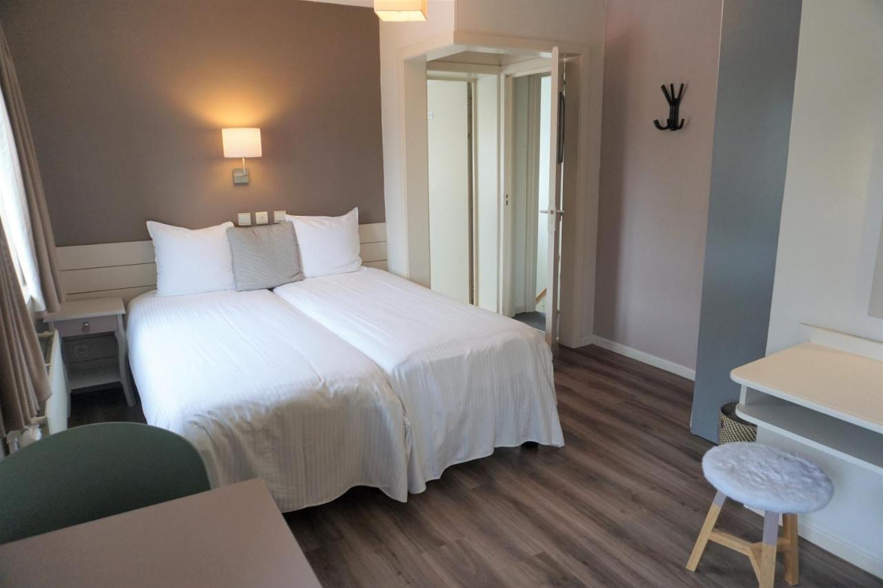 Hotel Bon Accueil Le Coq